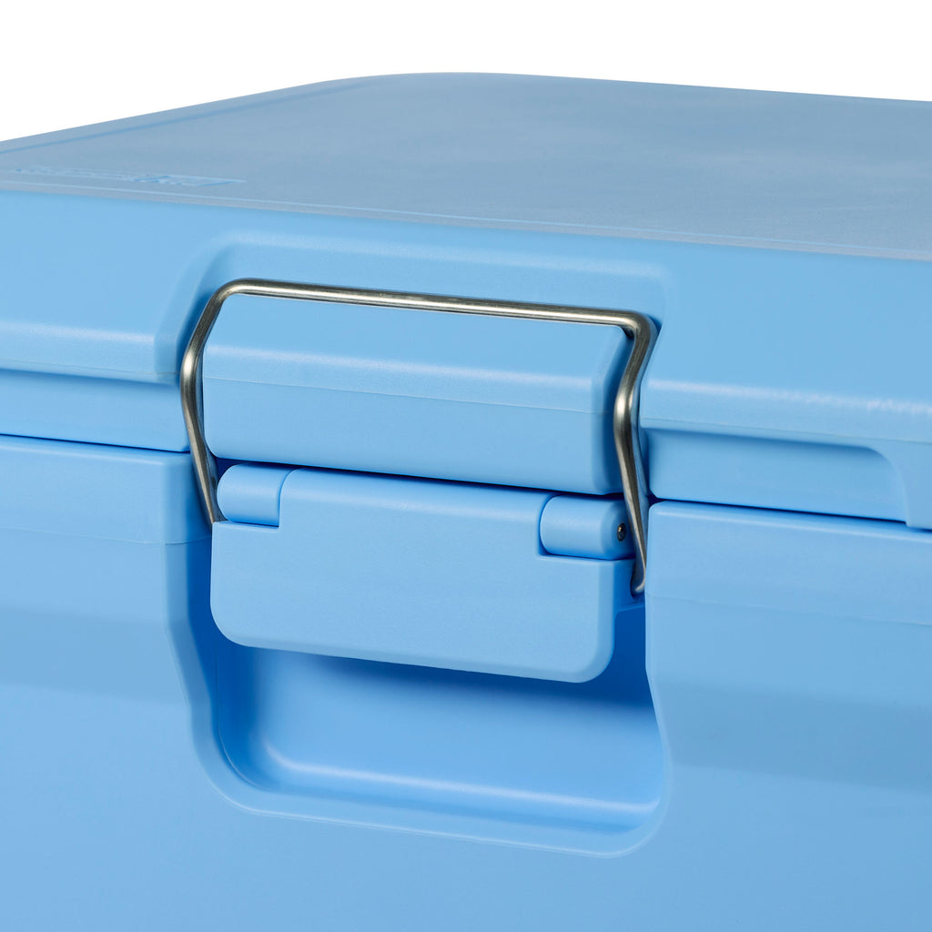 Coleman Pro 25-Quart Hard Cooler, Blue Sky